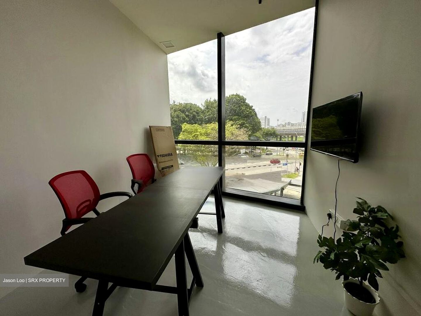 Woods Square (D25), Office #467123431